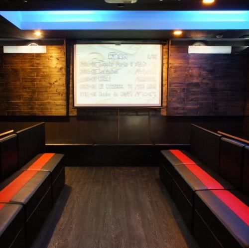 We can accommodate up to 400 people, making us one of the largest venues in the area! We also provide a projector, large screen, microphone, and DJ booth. Please feel free to contact us regarding the number of people, budget, date and time of use, etc. Shinjuku Private Party Space NOMORIZ ~Party Space NOMORIZ~