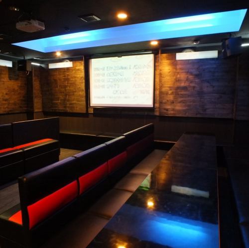 We can accommodate up to 400 people, making us one of the largest venues in the area! We also provide a projector, large screen, microphone, and DJ booth. Please feel free to contact us regarding the number of people, budget, date and time of use, etc. Shinjuku Private Party Space NOMORIZ ~Party Space NOMORIZ~