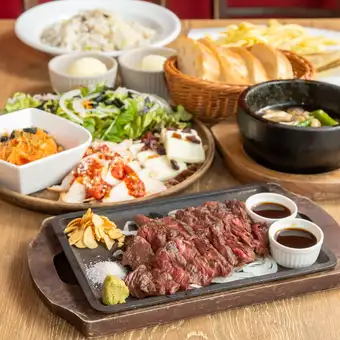 【年末派对套餐】畅饮生啤(超过70种)《木屐牛排套餐》5500日元 ⇒ 5000日元