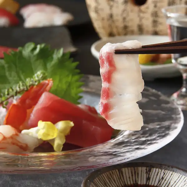 その日仕入れた新鮮な旬のネタ