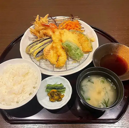 ランチ始めました☆
