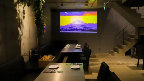 貸切◎プロジェクター完備