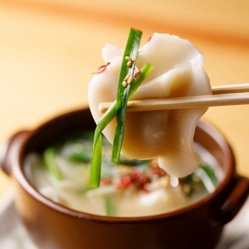 chicken paitan gyoza
