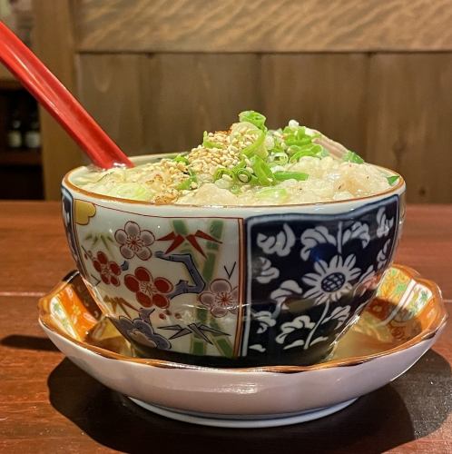 【冬季限定】精肉屋自慢の和牛モツうどん