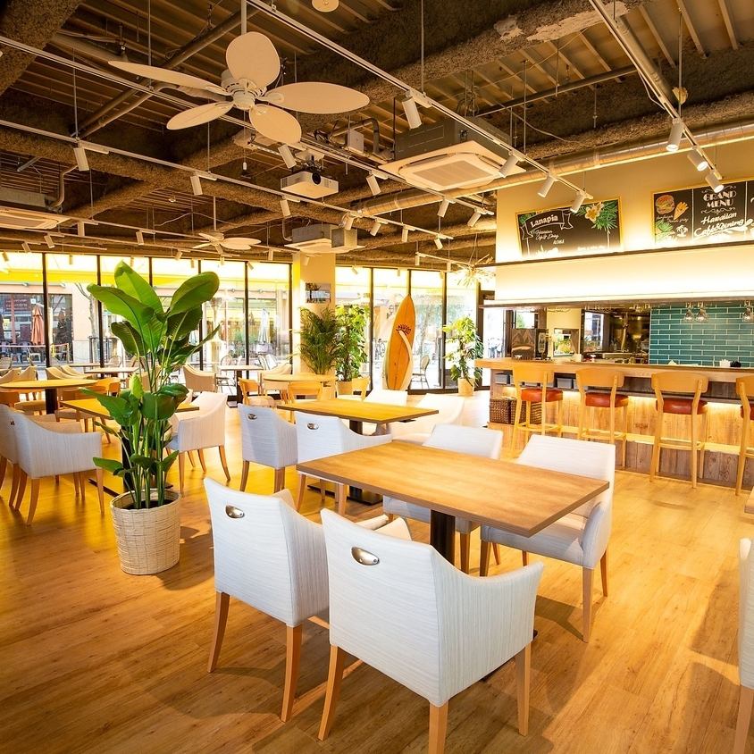 Group reservations are accepted for up to 100 people. Please feel free to contact us!