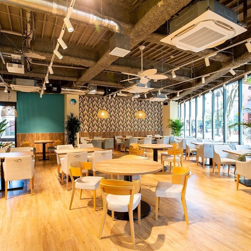 It is also popular as a venue for club activities and coming-of-age ceremonies.