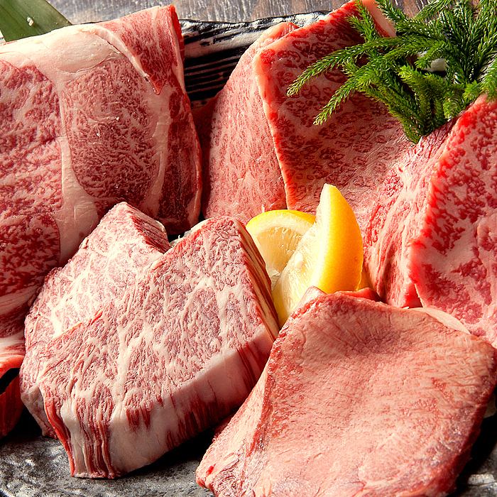 買一整頭牛或豬的內臟！北海道牛肉店。稀有零件418日圓~