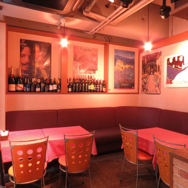 [Semi-private room] This seat can be used by 4 to 8 people ☆ Please contact the staff for details.You can also use it for banquets and welcome and farewell parties! The hearty 4950 JPY (incl. tax) course in Barcelona is a bargain☆