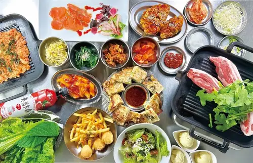 一番人気コース。季節のサムギョプサル15品コース。