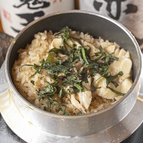 ☆〆の釜飯 鯛と大葉