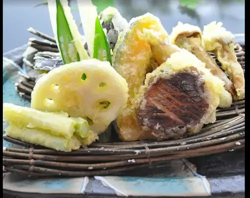 Sweet potato and lotus root tempura, small sardine tempura