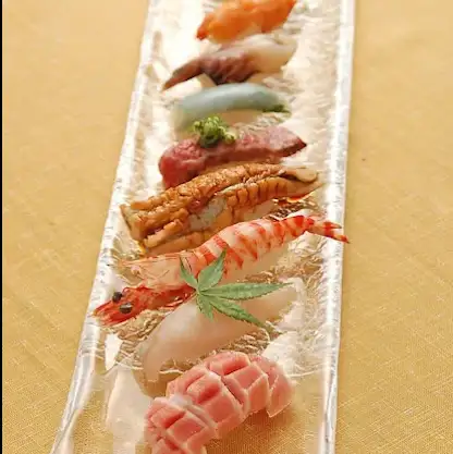 Naval nigiri