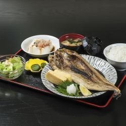 【烤青花鱼套餐】享受肥美多肉的青花鱼！爱吃鱼的人必看♪1,500日元（含税）