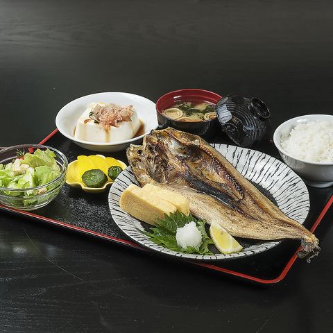 【ホッケ焼き定食セット】ふっくら肉厚のホッケを堪能！魚好きの方には見逃せない♪1500円(税込)