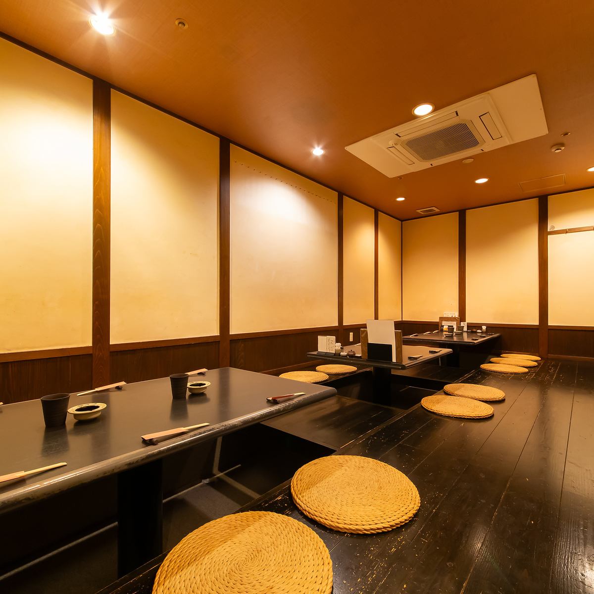 The seats are sunken kotatsu style, so you can relax and enjoy your time here.