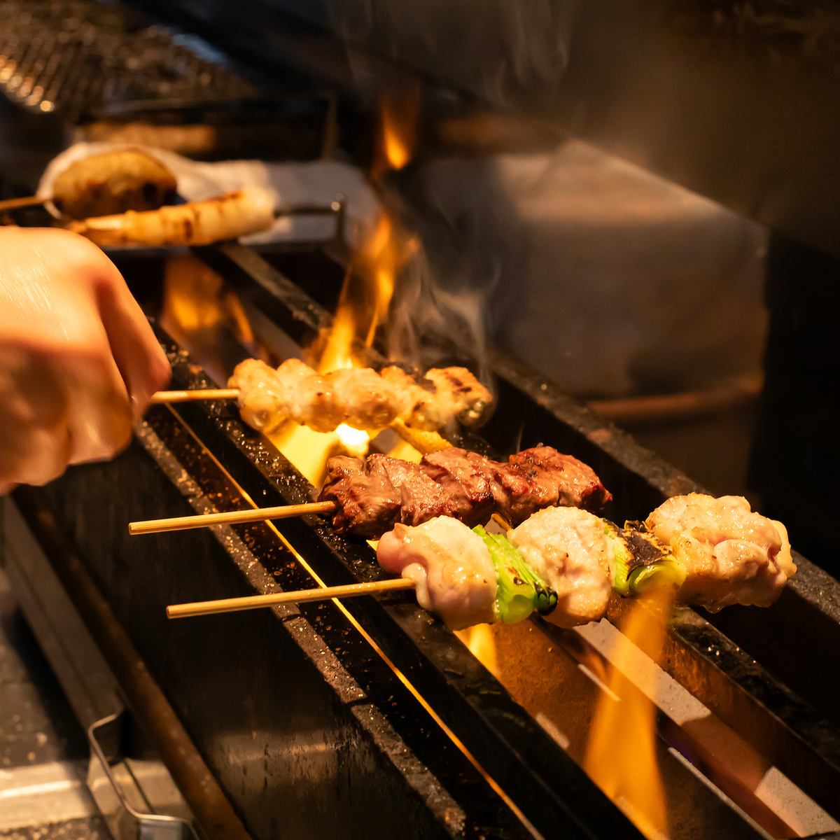 Chicken and pork carefully selected from the production area are carefully grilled.