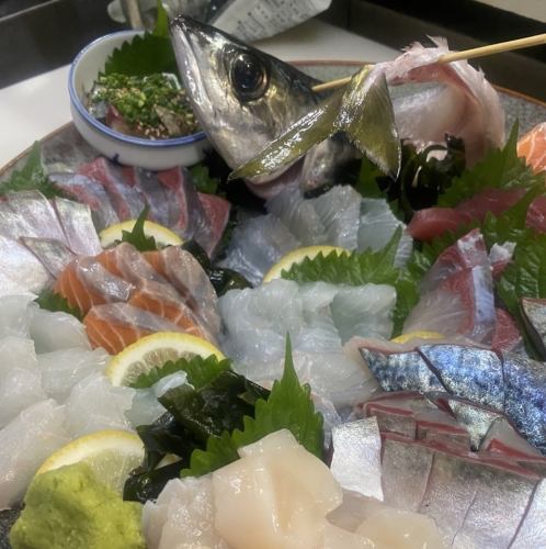 刺身盛り合わせ（2～3人前）