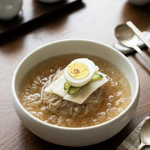 「冷麺」ネンミョン