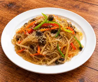 Minanchae (Korean stir-fried glass noodles and beef)