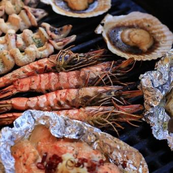 Nakayamashita Terrace Seafood BBQ with 2 hours of all-you-can-drink for 5,500 yen (tax included)