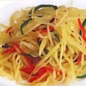 ジャガイモの細切り炒め