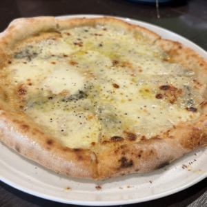 クワトロフォルマッジ