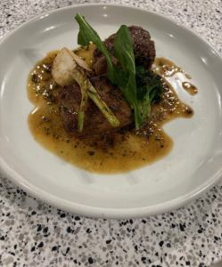 豚フィレ肉のソテー　アンチョビバターソース