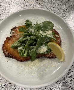 国産鶏胸肉のカツレツミラノ風