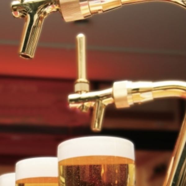 店内には、店主のコレクションのオールドアメリカンな小物が多数！食事の合間に様々なインテリアを発見してお楽しみいただけます★開放的な店内は、お一人様も大歓迎！初対面の人とも自然に会話が弾みます。賑やかで活気のある雰囲気は、リフレッシュしたい時に最適です。自由なスタイルで楽しいひとときをどうぞ☆