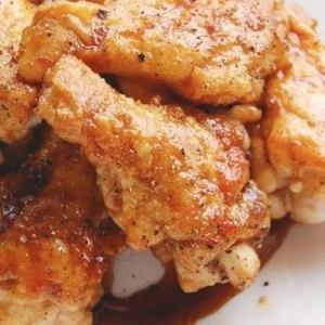 マイケルバッファロー手羽元柚子胡椒ソース 3本