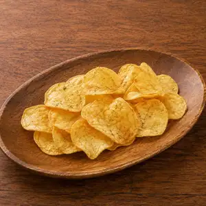 揚げたて薄切りコンソメポテトチップス