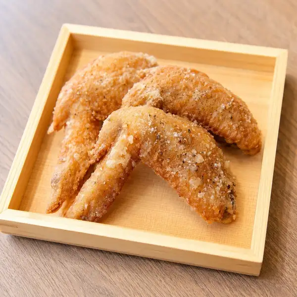【秘伝の味】スコッティの翼 手羽先塩麹揚げ3本[2PIT COINS]◆柔らかジューシー★ドリンクが進む逸品