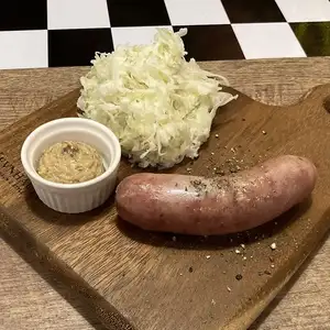 やみつきフランクフルト