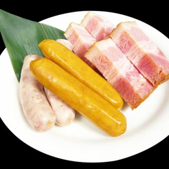厚切炙りベーコン&粗挽ソーセージ盛合せ