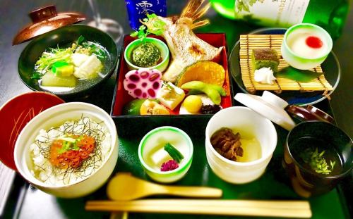 【昼予約限定御膳】昼限定割引、ワンプレートの定食スタイルの御膳2800円(税込)