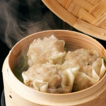 Hot and juicy meat shumai