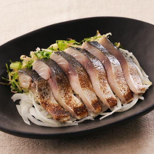 薬味と食べる　炙り〆さば