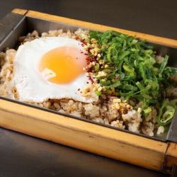 大蒜炒飯