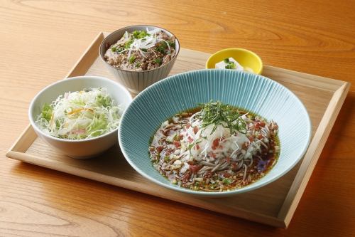 梅おろしぶっかけ蕎麦と選べるミニ丼のセット