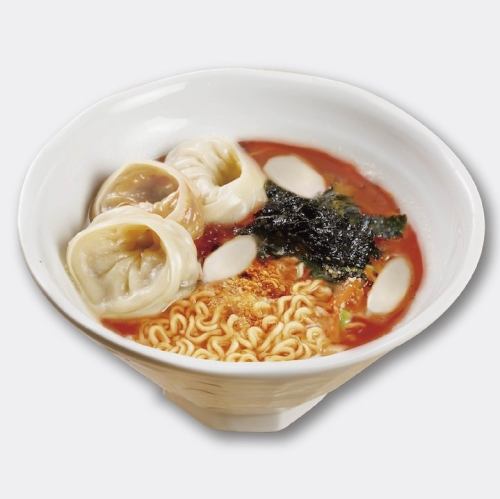 Hongdae Pocha Mochi Gyoza Ramen