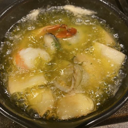 海鮮アヒージョ