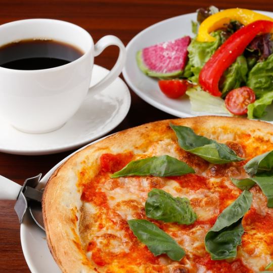 ランチ☆日替わりピザ・カフェ&デザート付き全4品≪Pizzaランチセット≫1320円～