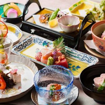 Evening Kaga Kaiseki Cuisine [Ishikawamon] <11 dishes in total> 8,800 yen | Enjoy a Japanese plate incorporating seasonal ingredients