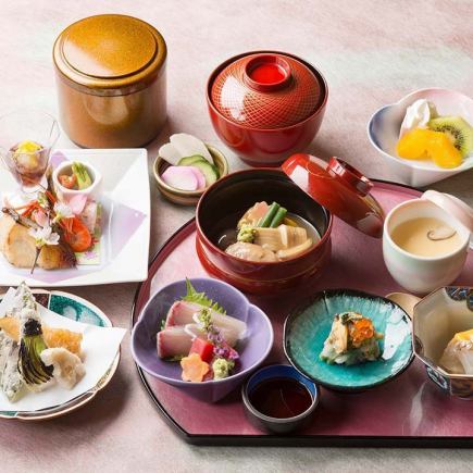 Lunch Mini Kaiseki [Yuzen] (8 dishes in total) 2,530 yen | Japanese cuisine incorporating seasonal ingredients for sightseeing meals and meetings