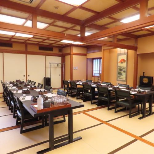 Large banquet hall for up to 50 people