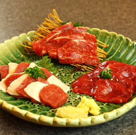 新鮮なお魚もこだわりのお肉料理も…ワインとの相性◎