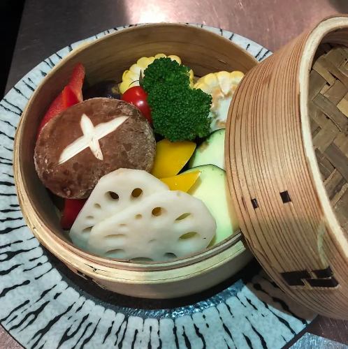 季節野菜のせいろ蒸し