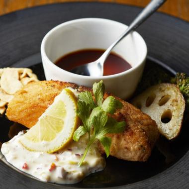 【バターの香りとぎゅっと閉じ込められたコクと旨味が食欲そそる至高の逸品◎】真鯛のムニエル2200円(税込)