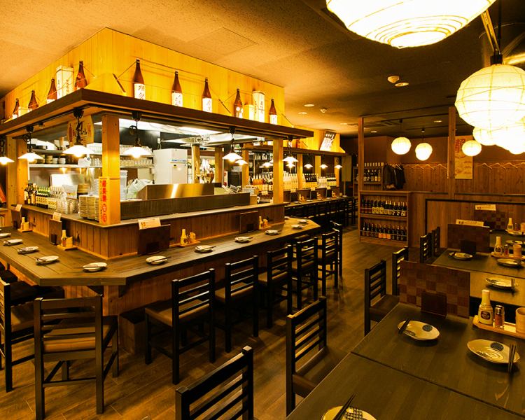 There are 17 seats in the counter seat of the atmosphere unique to the skewers.Of course it is perfect for one person, only for Saku on the way back from work, for dates etc, so please do not hesitate to drop in!