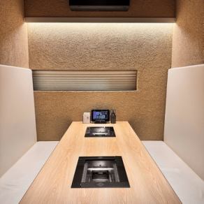 9～15名様までご利用いただける完全個室のテーブル席ご用意ございます。各種宴会にぜひご利用ください。